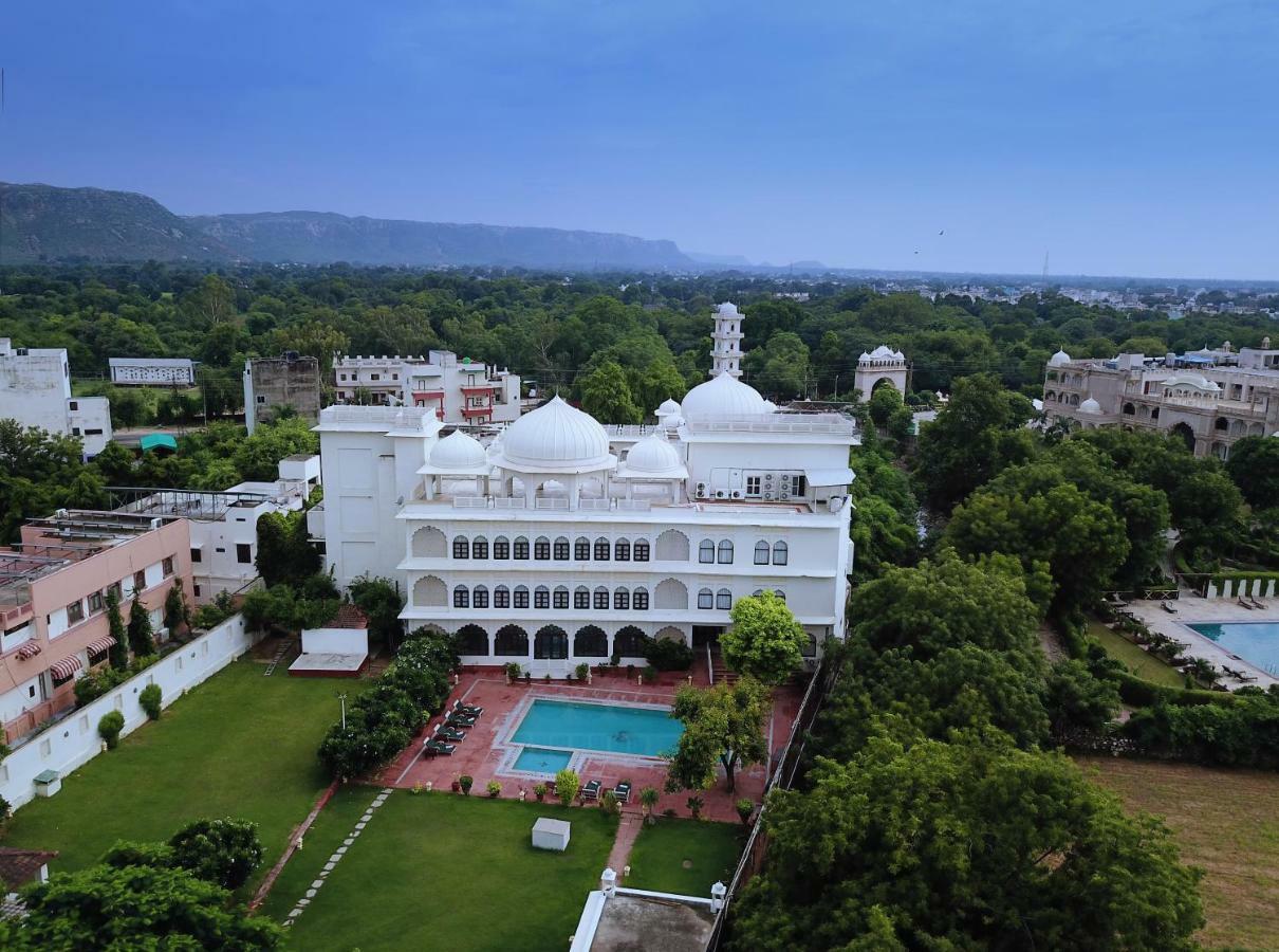 Anuraga Palace