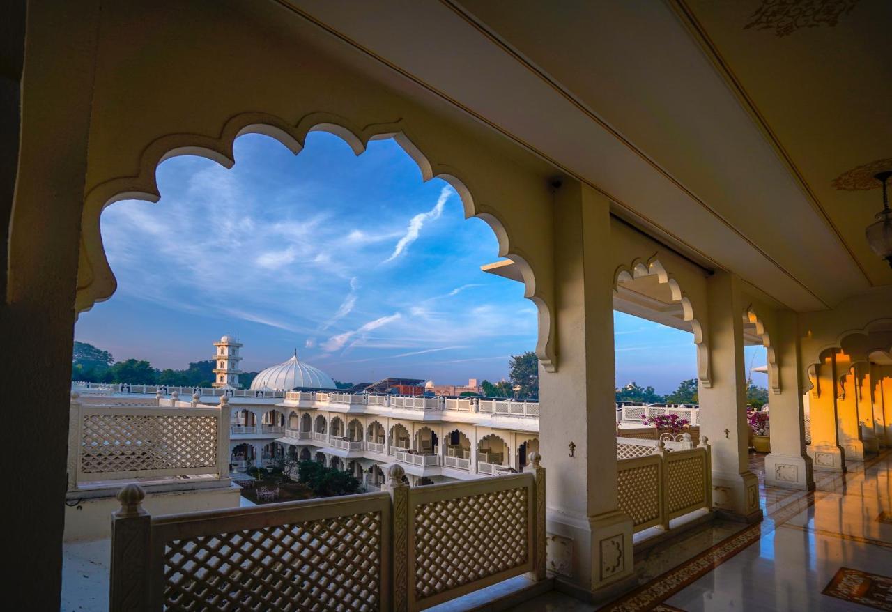 Resort Anuraga Palace